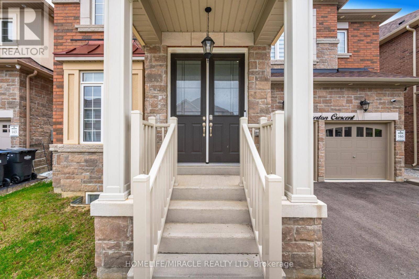 Brampton (northwest Brampton), ON L7A4Z4,23 ELVERTON CRESCENT