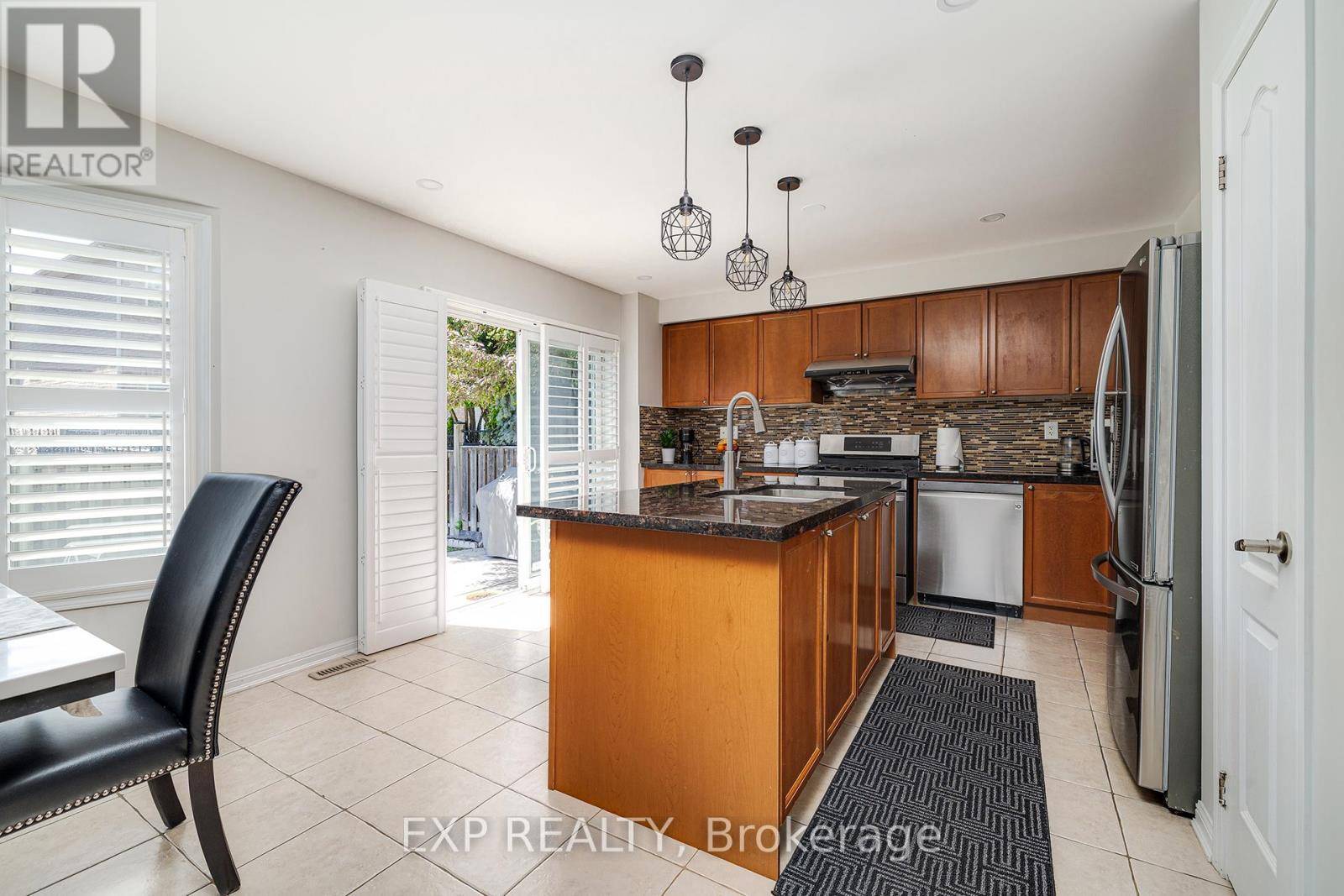 Milton (co Coates), ON L9T0E1,951 COUSENS TERRACE