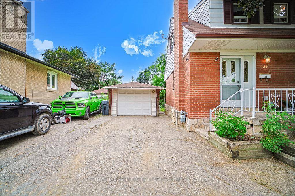 Brampton (brampton East), ON L6W2R6,34 CRESTVIEW AVENUE