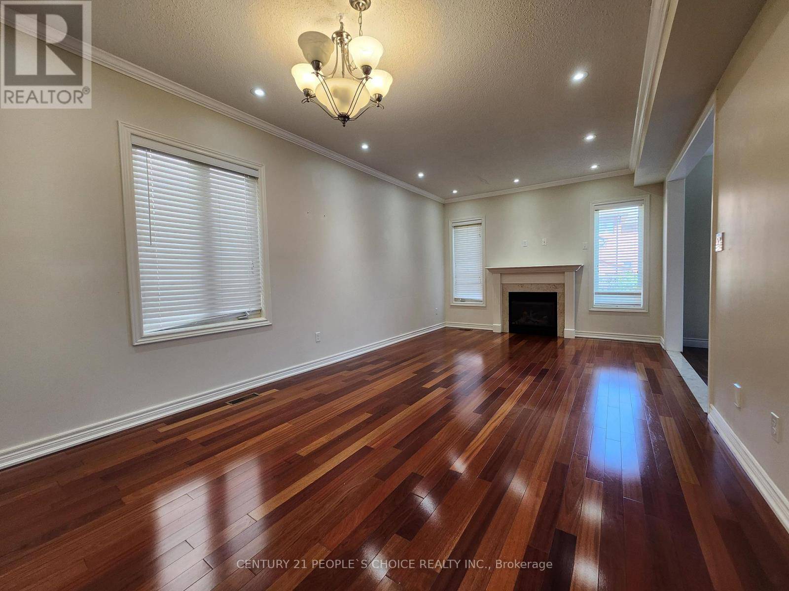 Mississauga (churchill Meadows), ON L5M8B6,3728 QUIET CREEK DRIVE
