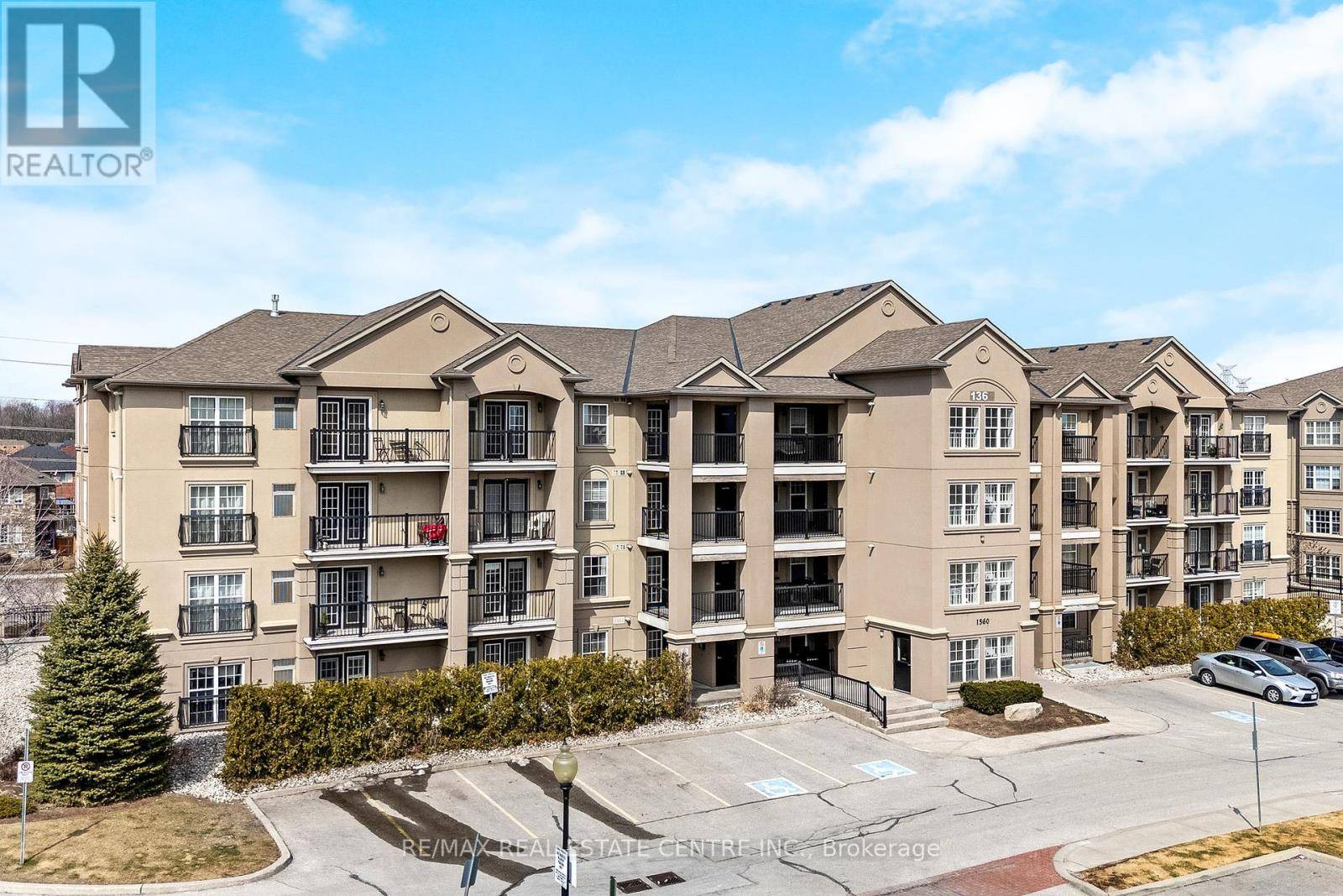 Milton (de Dempsey), ON L9T7S5,1360 Main ST East #304