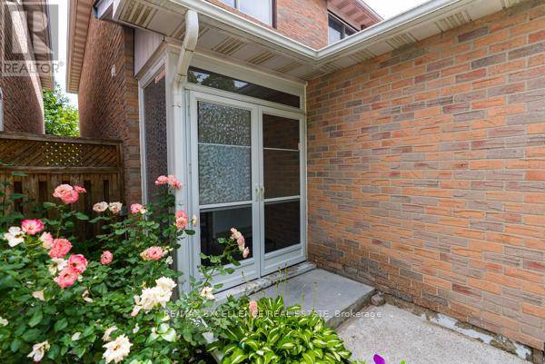Brampton (heart Lake East), ON L6Z1R1,55 RUSHMORE CRESCENT