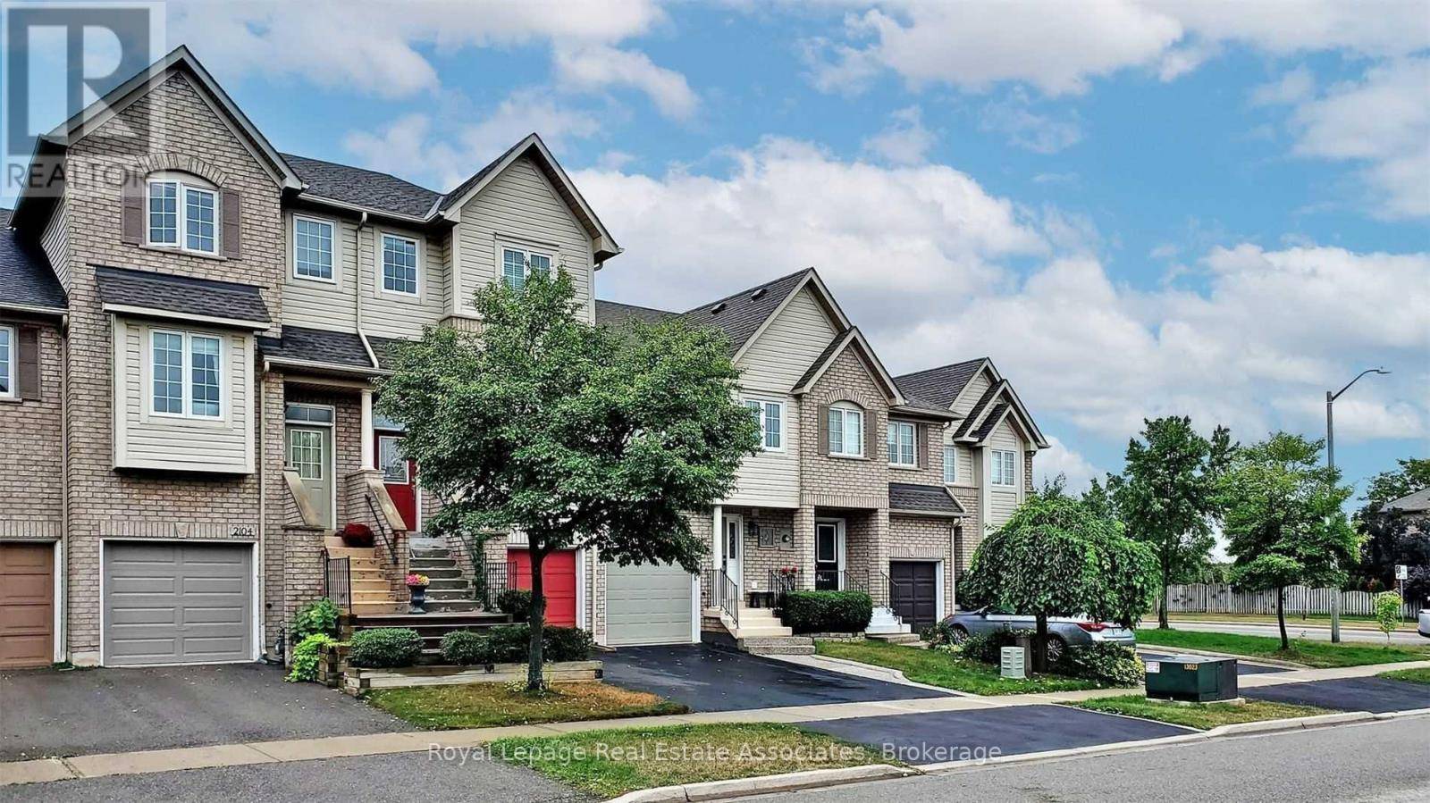 Oakville (wm Westmount), ON L6M3X1,2106 GLENHAMPTON ROAD