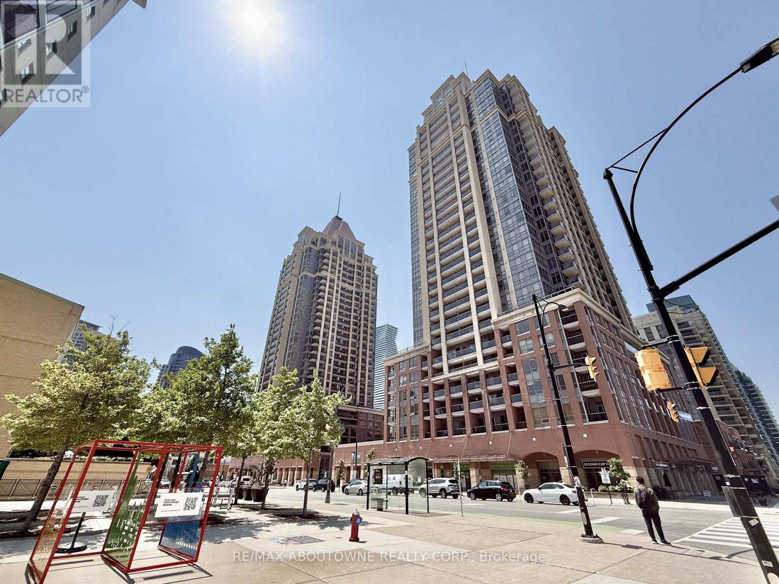 Mississauga (city Centre), ON L5B4N3,4080 LIVING ARTS DR #2209