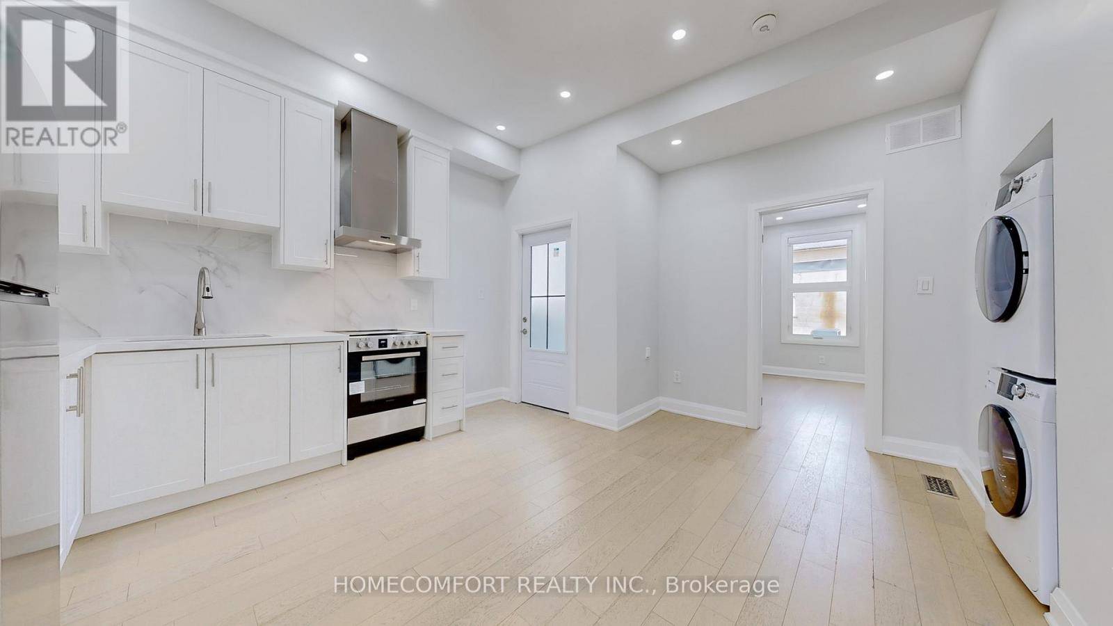 Toronto (weston-pellam Park), ON M6N2Z2,217 Osler ST #Main Floor