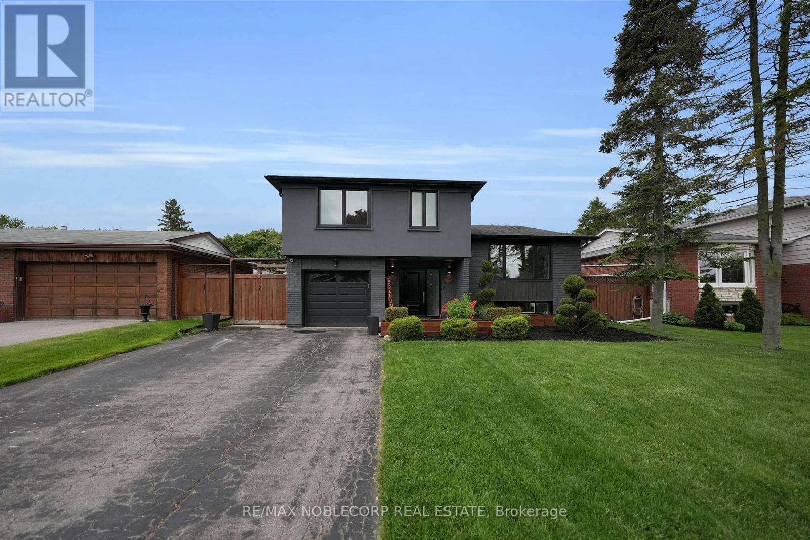Caledon (bolton East), ON L7E1Z9,255 BELL AIR DRIVE