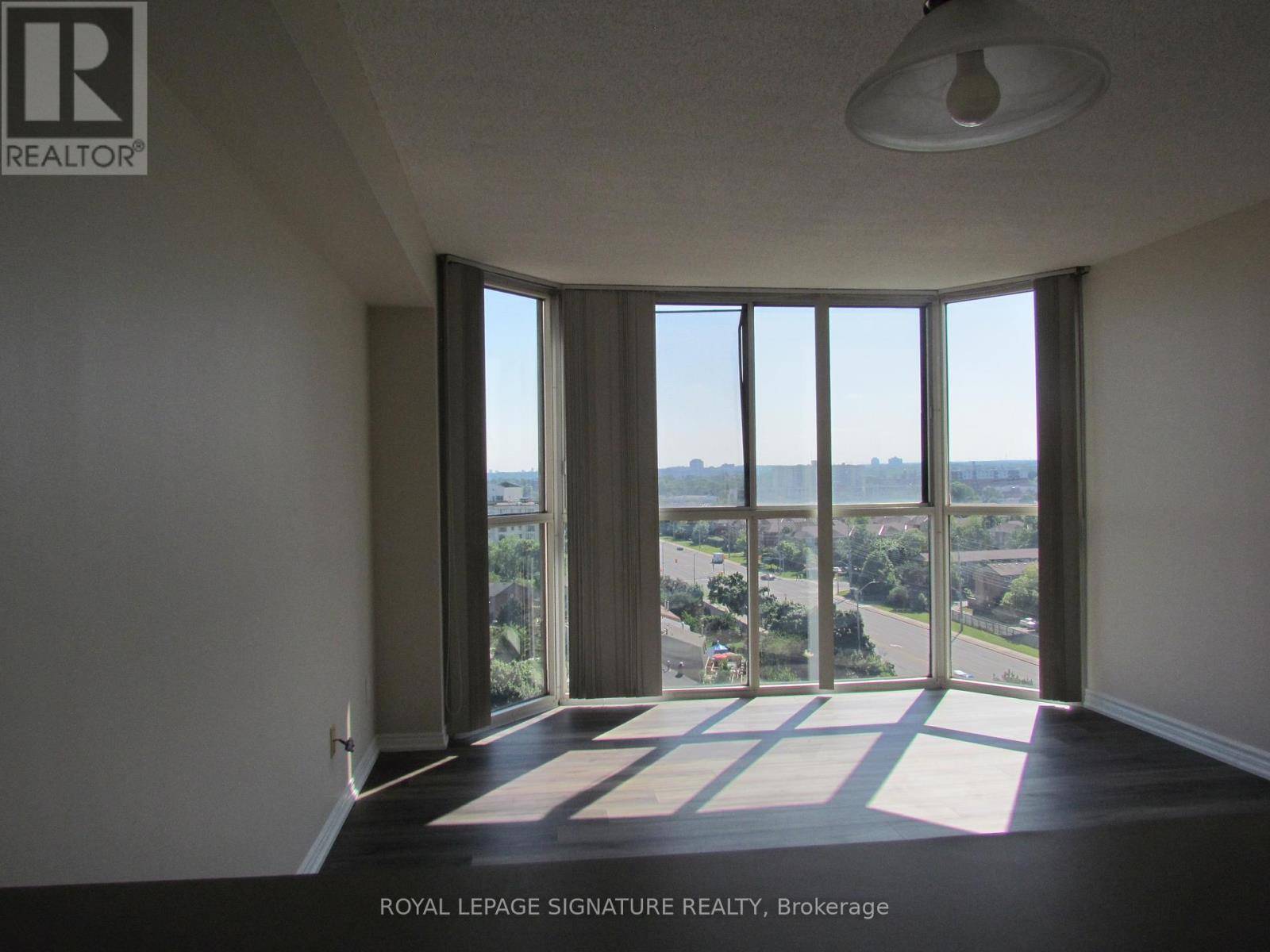Mississauga (erindale), ON L5C4H3,880 Dundas ST West #1109