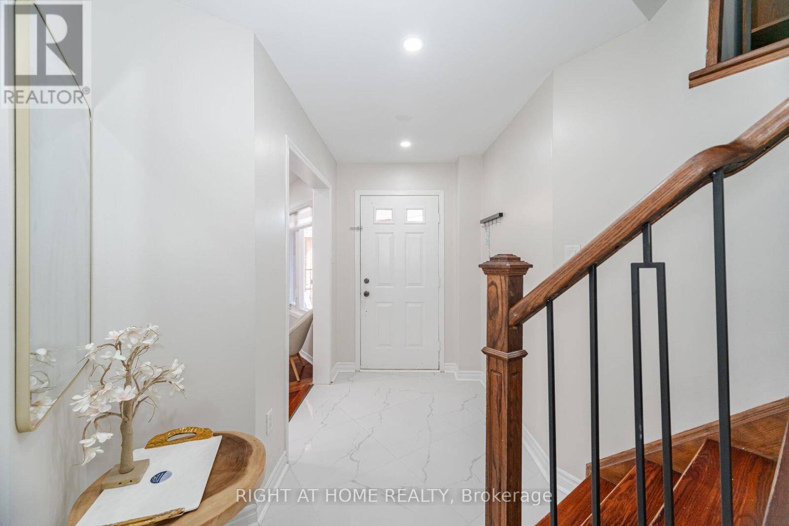 Mississauga (east Credit), ON L5M5N2,4793 ROSEBUSH ROAD