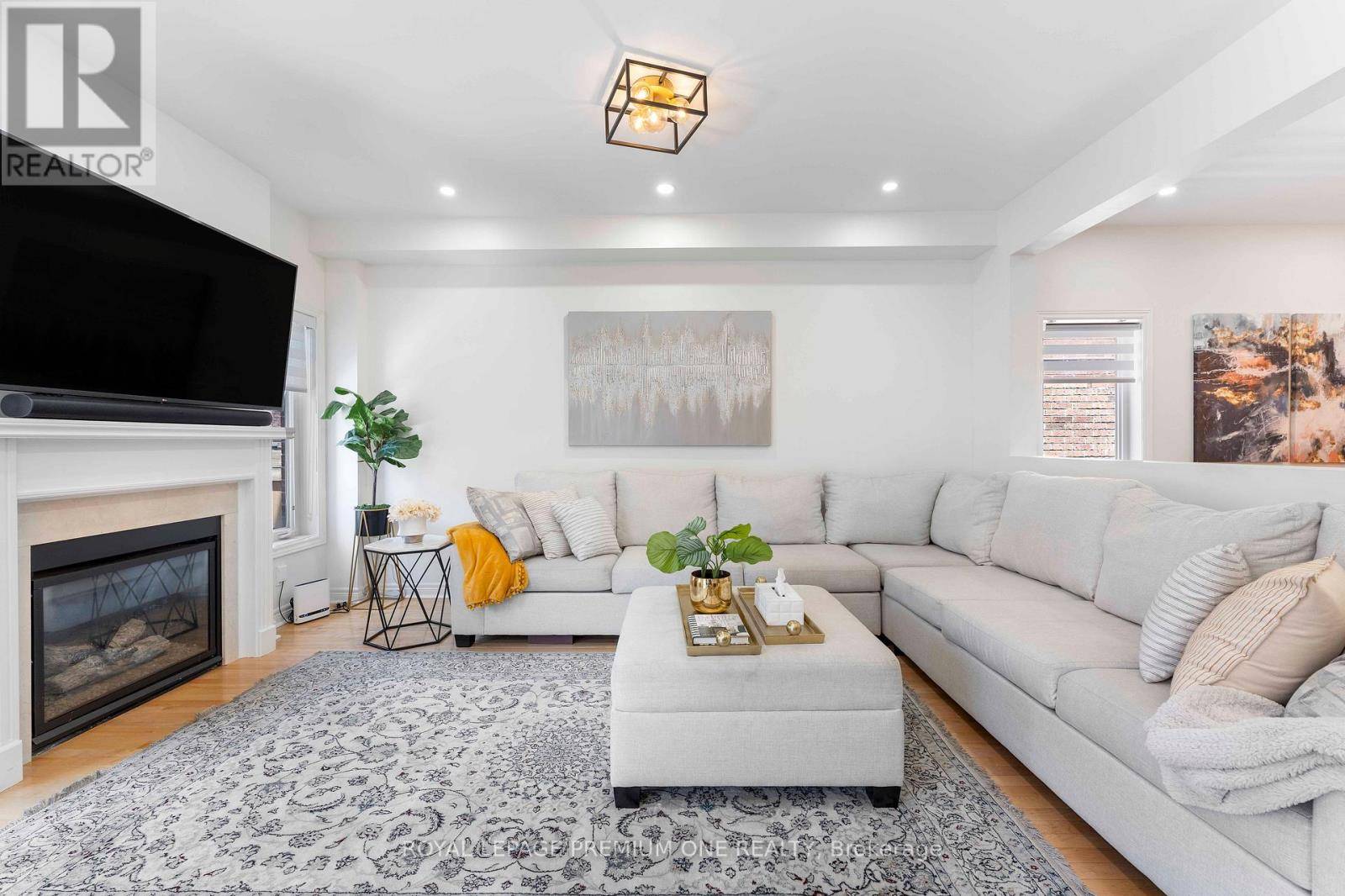 Brampton (sandringham-wellington), ON L6Z0B6,44 DOCKSIDE CRESCENT