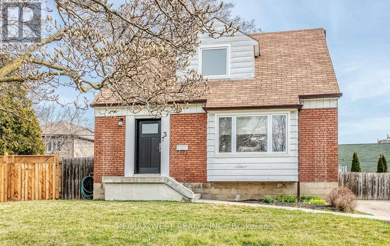 Toronto (beechborough-greenbrook), ON M6M4A6,3 GREENACRES ROAD