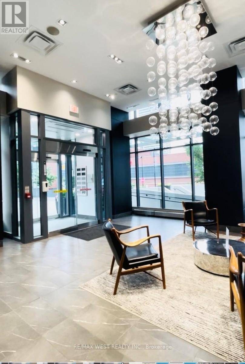 Toronto (mimico), ON M8V0H9,10 Park Lawn RD #3102