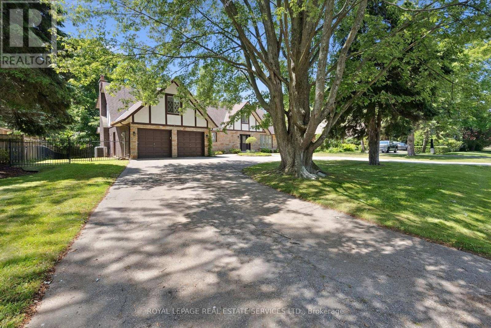Oakville (fd Ford), ON L6J4Y9,30 BIRKBANK DRIVE