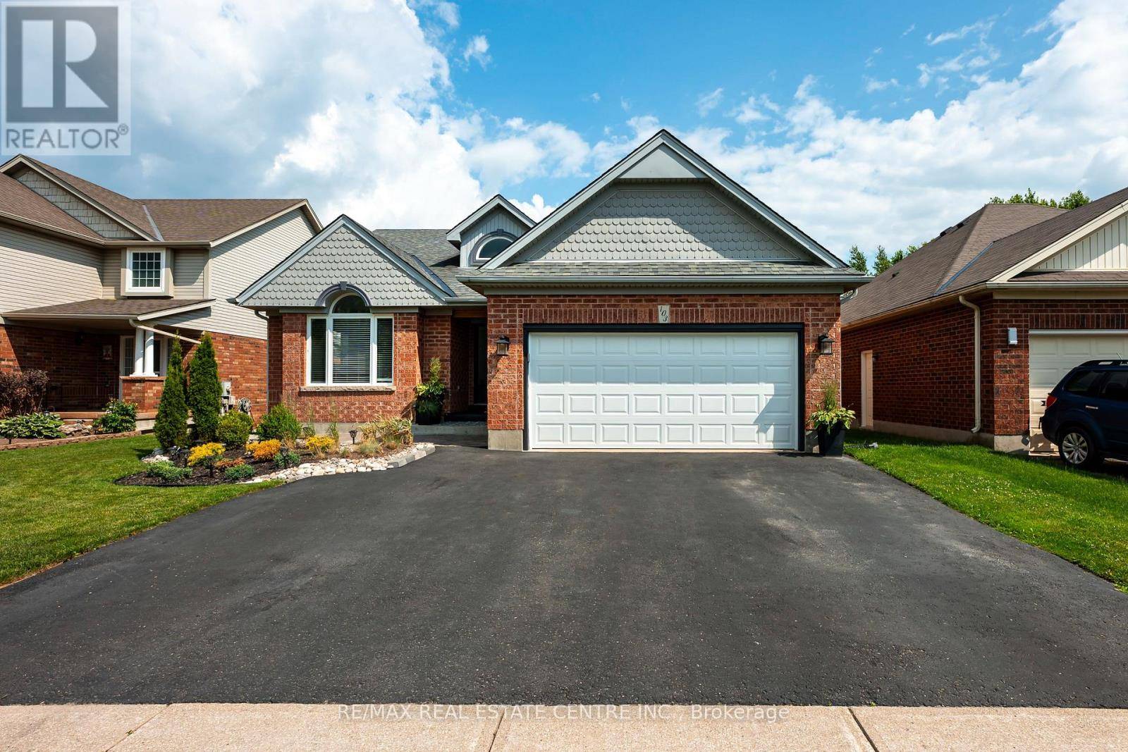Orangeville, ON L9W5C2,103 HUNTER ROAD