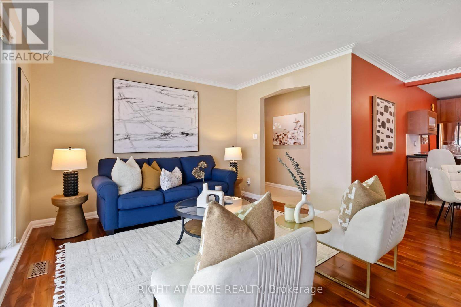 Brampton (brampton South), ON L6Y2A1,7 BRENDA AVENUE