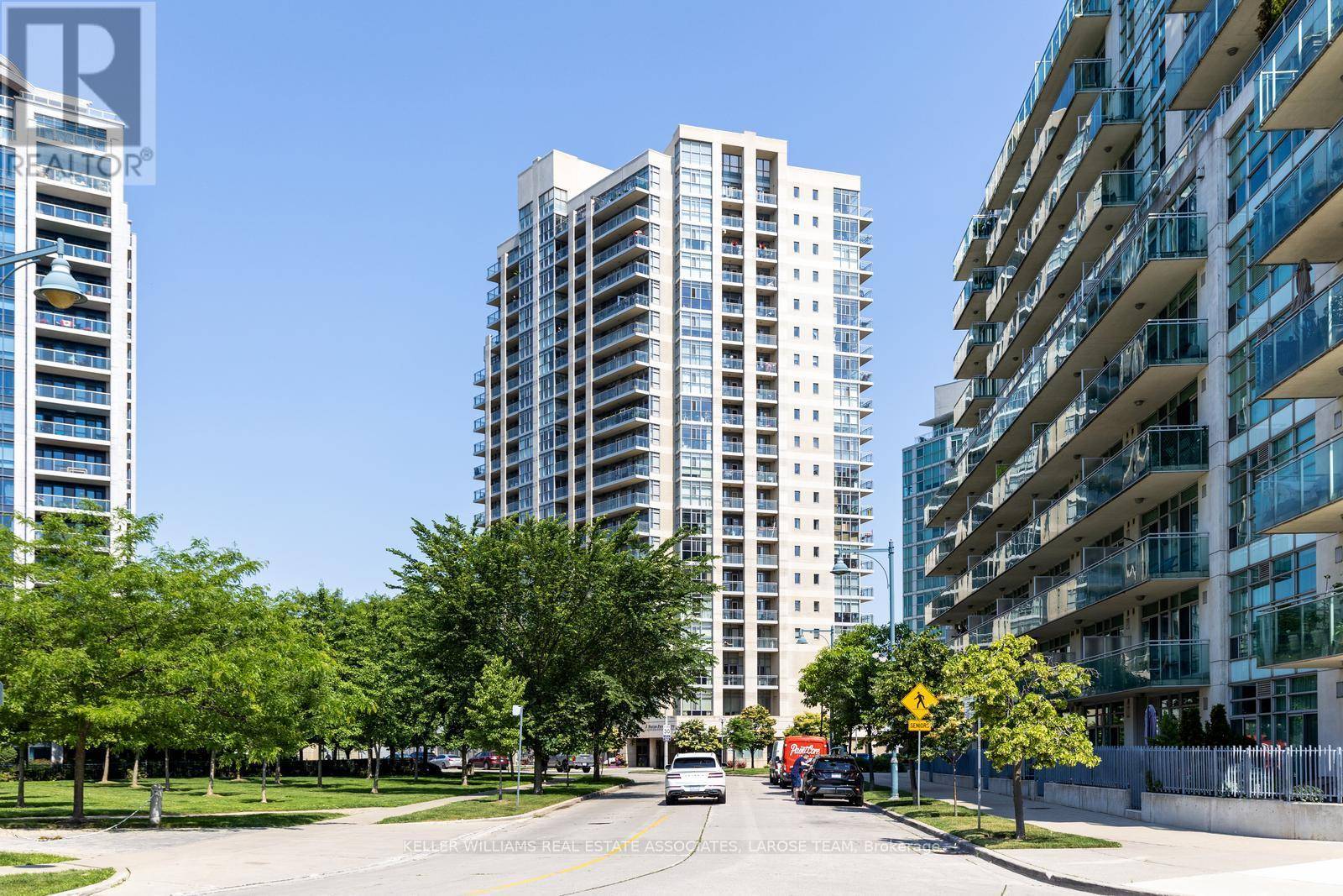 Toronto (mimico), ON M8V3Z5,3 Marine Parade DR #1504