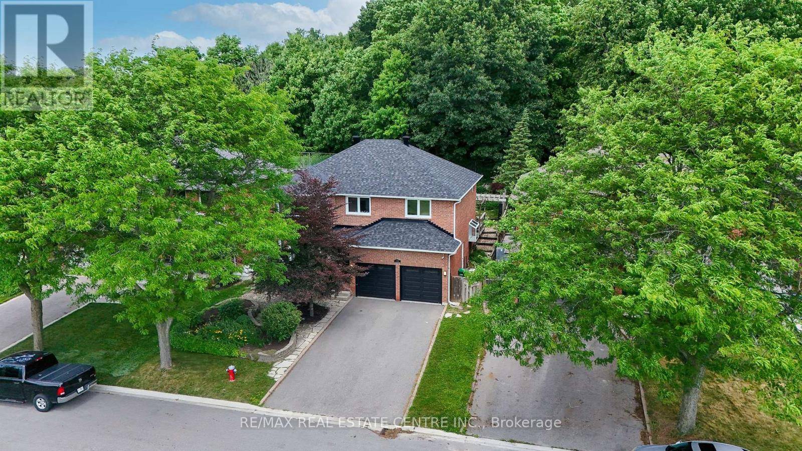 Brampton (heart Lake East), ON L6Z3G6,30 REGENTVIEW DRIVE