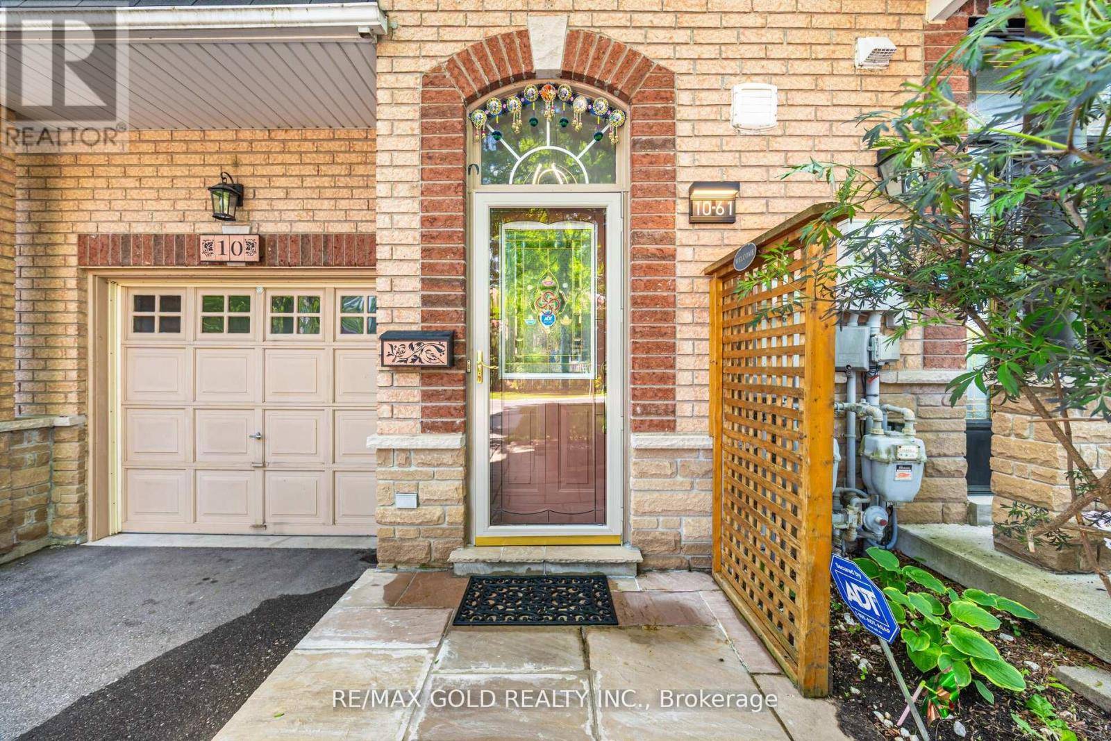 Brampton (downtown Brampton), ON L6X1C4,61 Nelson ST West #10