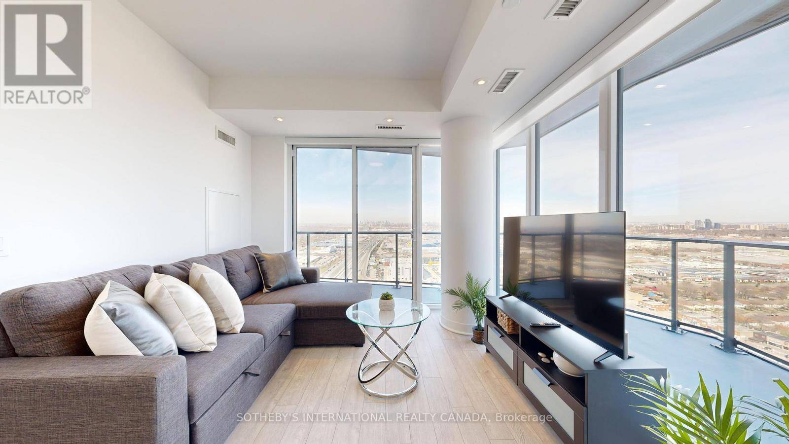 Toronto (islington-city Centre West), ON M8Z4Z7,36 Zorra ST #3103