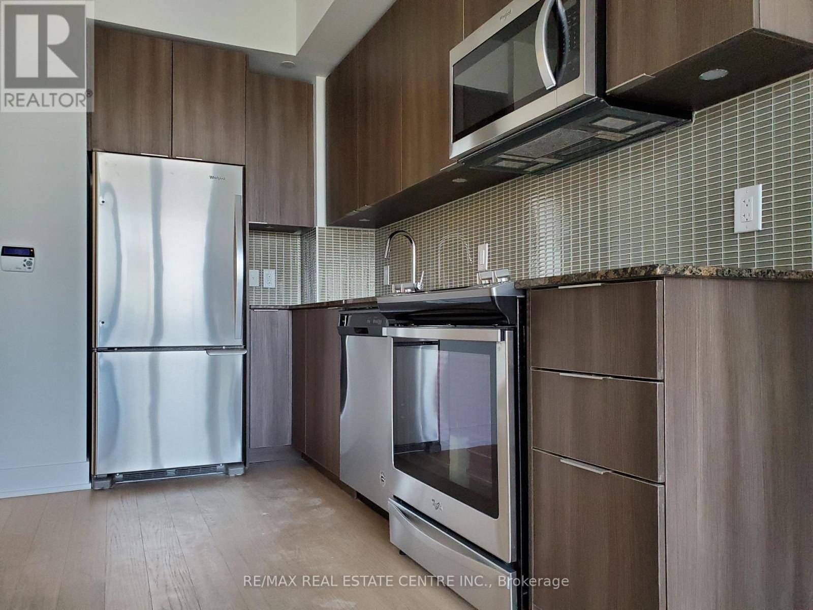 Toronto (mimico), ON M8V0J1,30 Shore Breeze DR #4906