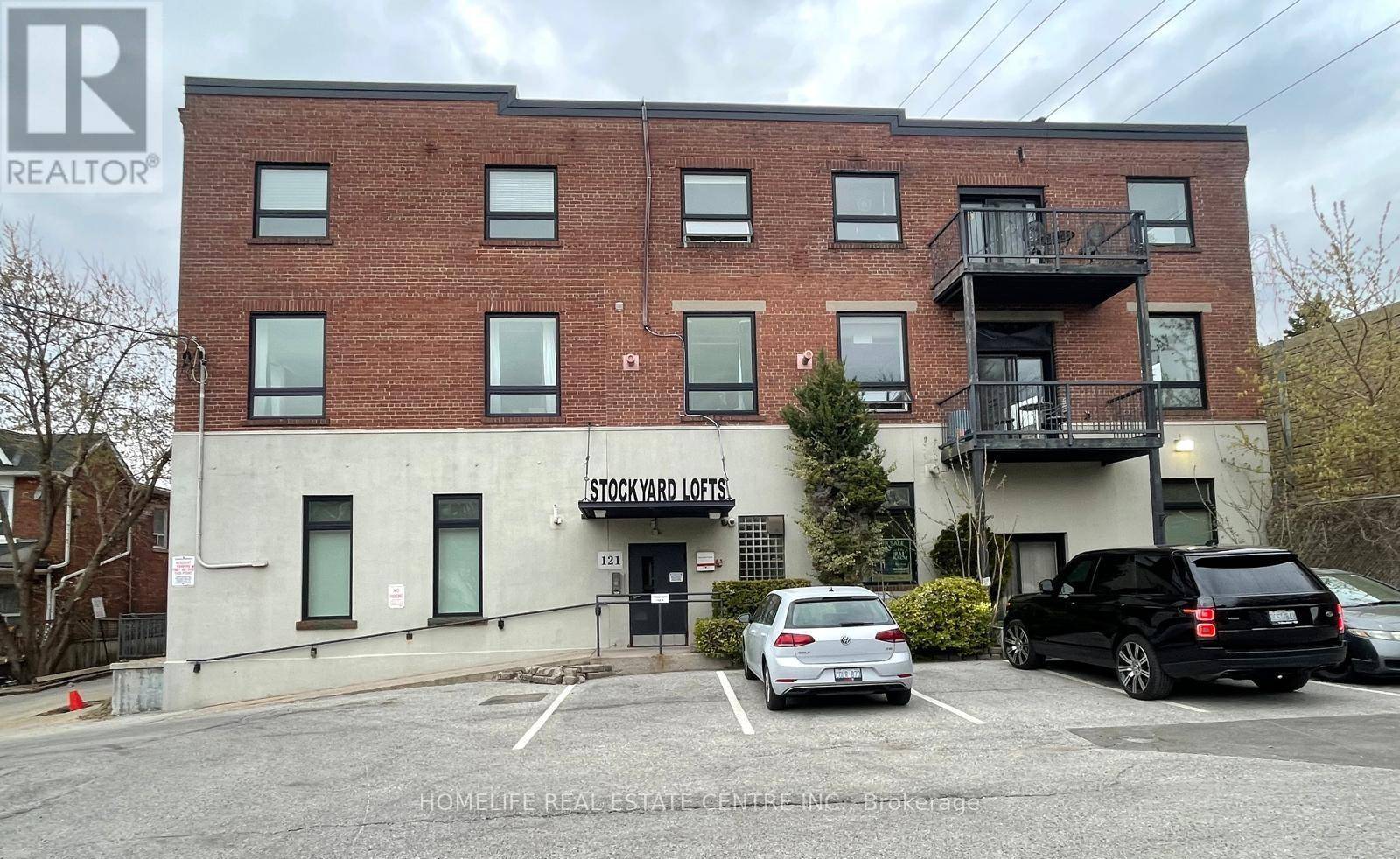 Toronto (weston-pellam Park), ON M6N3G8,121 Prescott AVE #1