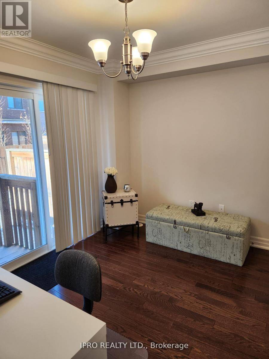 Mississauga (lakeview), ON L5E2M6,1137 Haig BLVD #6