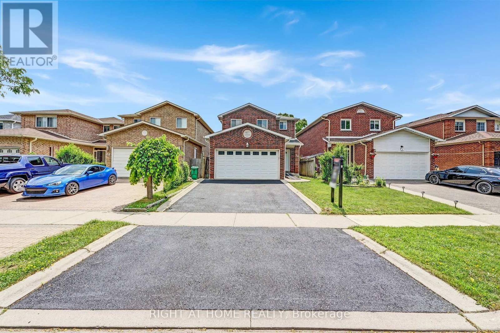 Brampton (heart Lake West), ON L6Z3T2,22 DONNA DRIVE