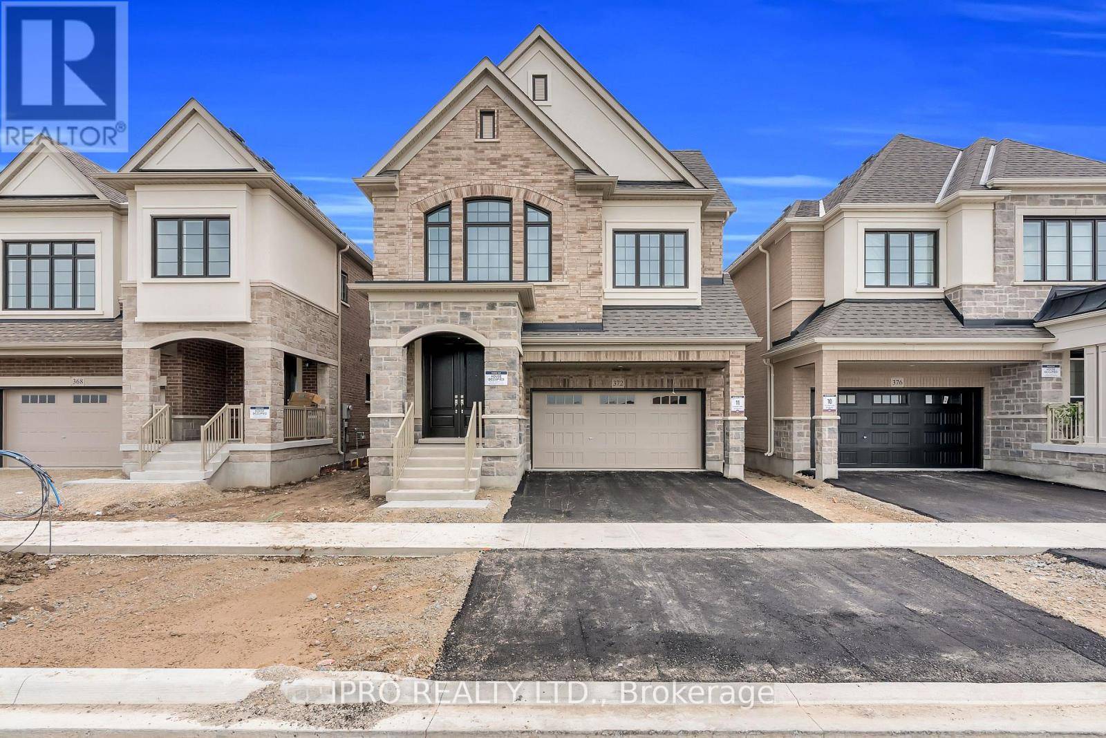 Milton (mi Rural Milton), ON L9E1Y8,372 BERGAMOT AVENUE