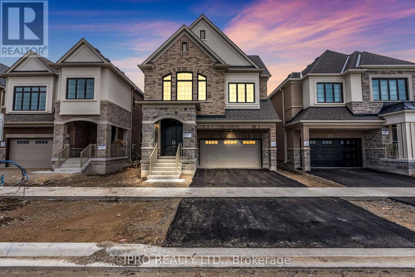 Milton (mi Rural Milton), ON L9E1Y8,372 BERGAMOT AVENUE