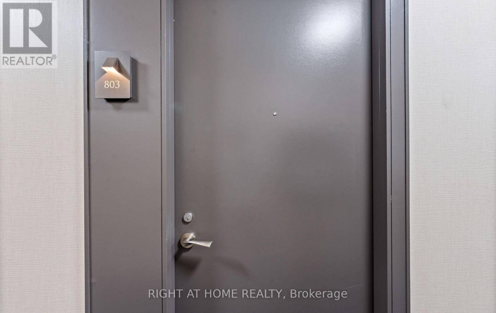 Toronto (mimico), ON M8V0B2,2230 Lake Shore BLVD West #803