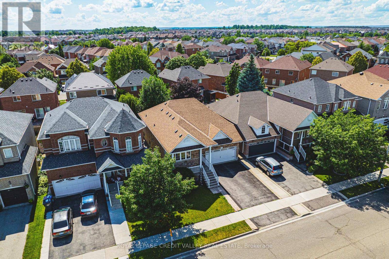 Brampton (northwest Sandalwood Parkway), ON L7A1V4,344 VAN KIRK DRIVE
