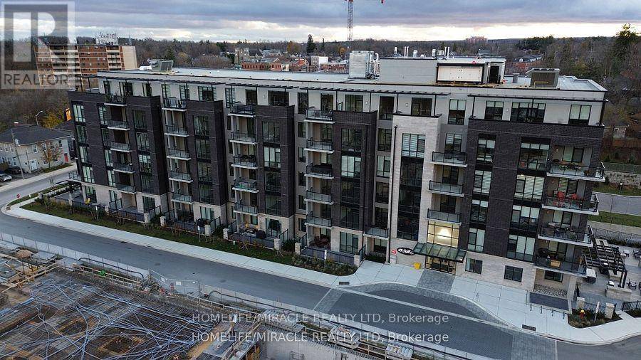 Halton Hills (georgetown), ON L7G0P9,42 Mill ST #414