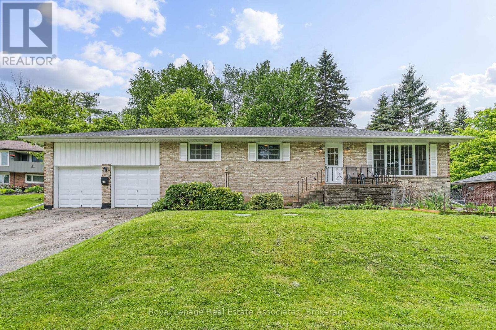 Halton Hills (glen Williams), ON L7G2V4,112 PARK STREET E