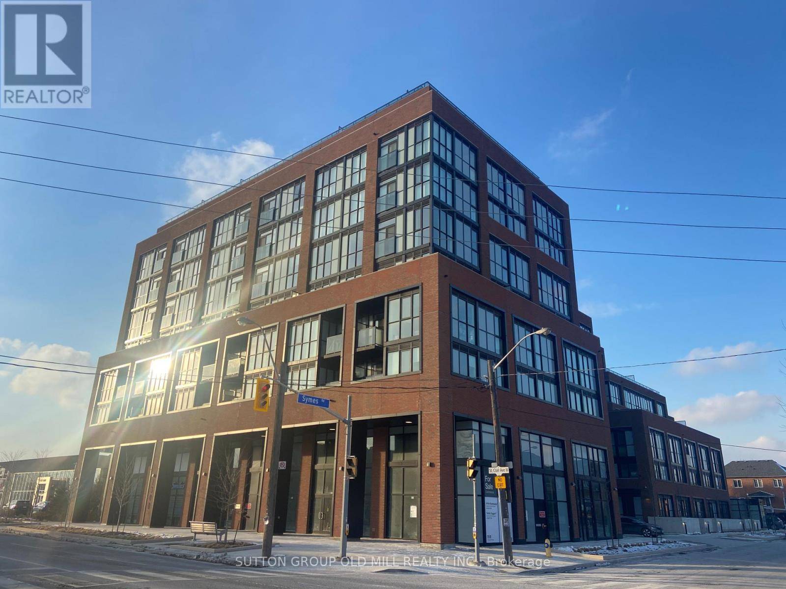 Toronto (junction Area), ON M6N1K8,2300 St Clair AVE West #417