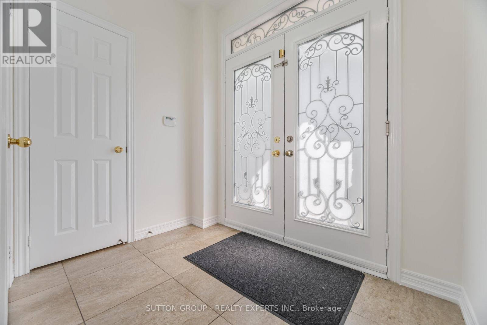 Brampton (bram East), ON L6P3L1,5 Freedom Oaks TRL #Upper