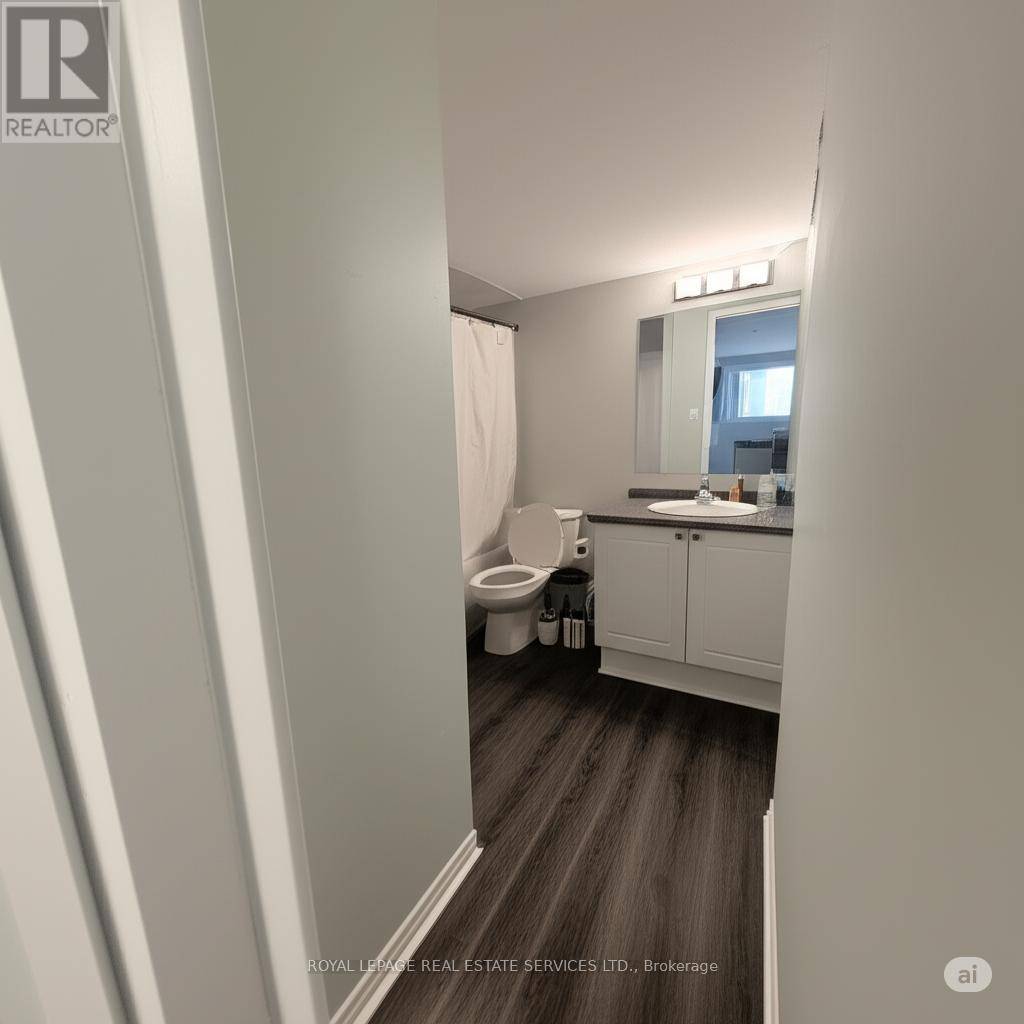 Burlington (shoreacres), ON L7L7K7,4450 Fairview ST #406