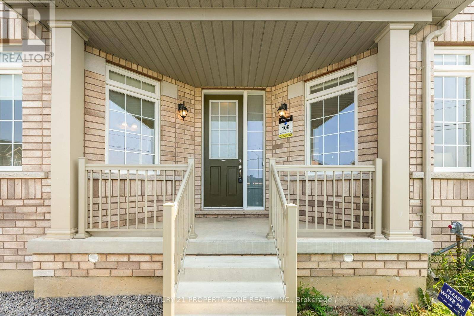 Brampton (brampton West), ON L6X5K1,444 ROYAL WEST DRIVE