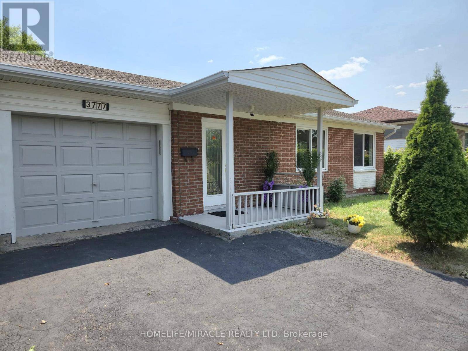 Mississauga (malton), ON L4T1T8,3777 WOODRUFF CRESCENT