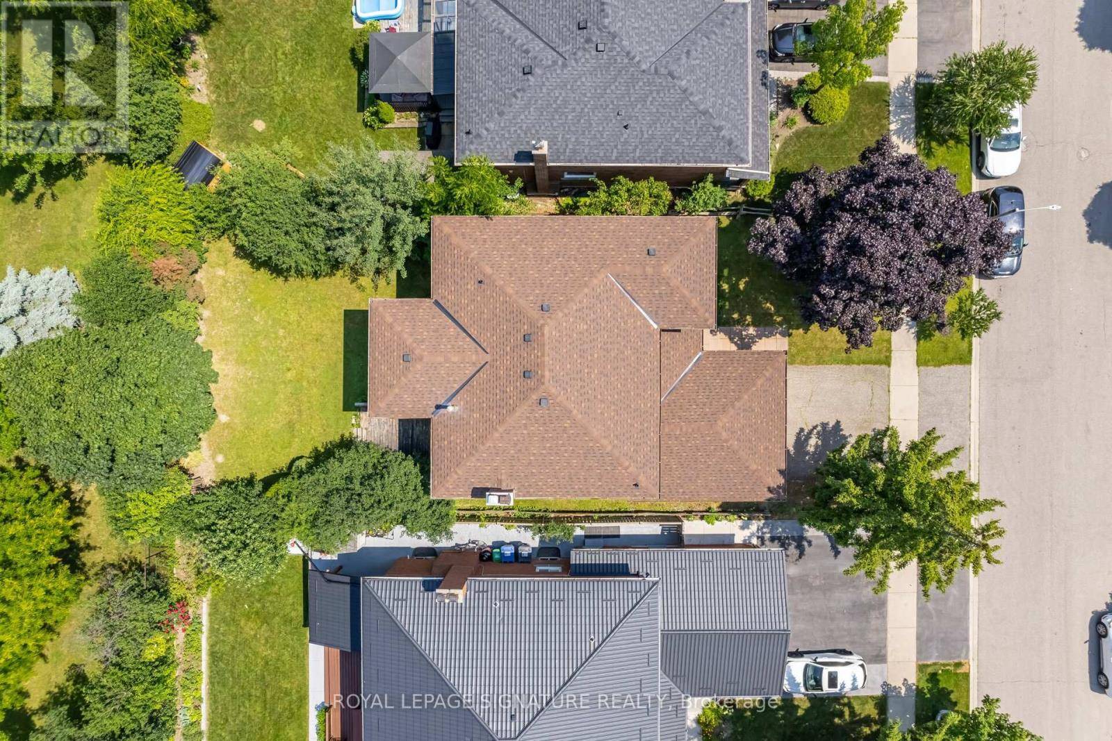 Brampton (fletcher's Creek South), ON L6W3Z4,23 MOSSBANK DRIVE