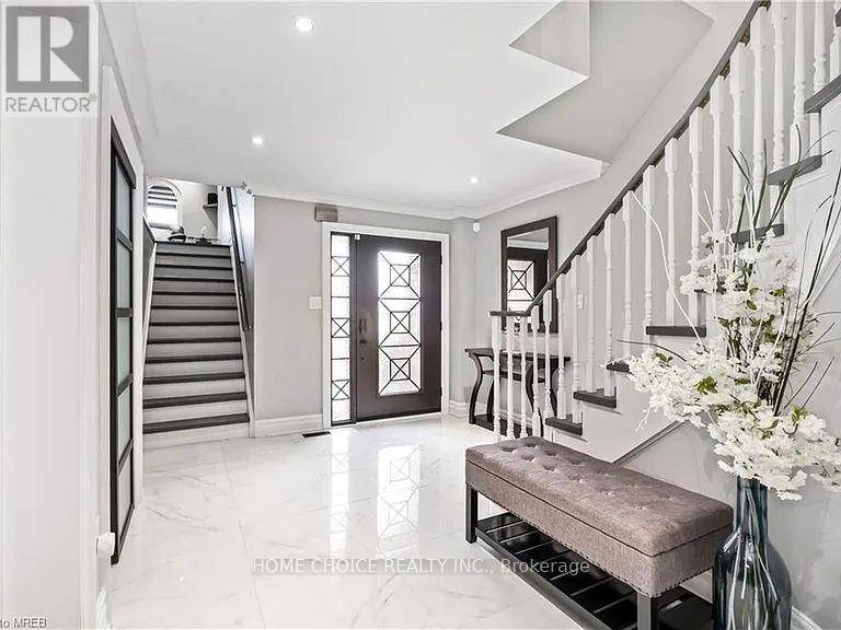 Mississauga (lisgar), ON L5N6Z1,3722 DENSBURY DRIVE