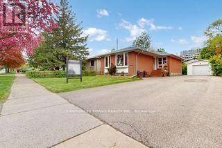 Mississauga (clarkson), ON L5J3S8,2335 BOSTOCK CRESCENT