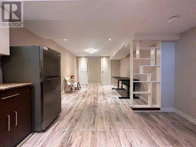 Mississauga (creditview), ON L5C3L1,940 HAMPSTEAD COURT