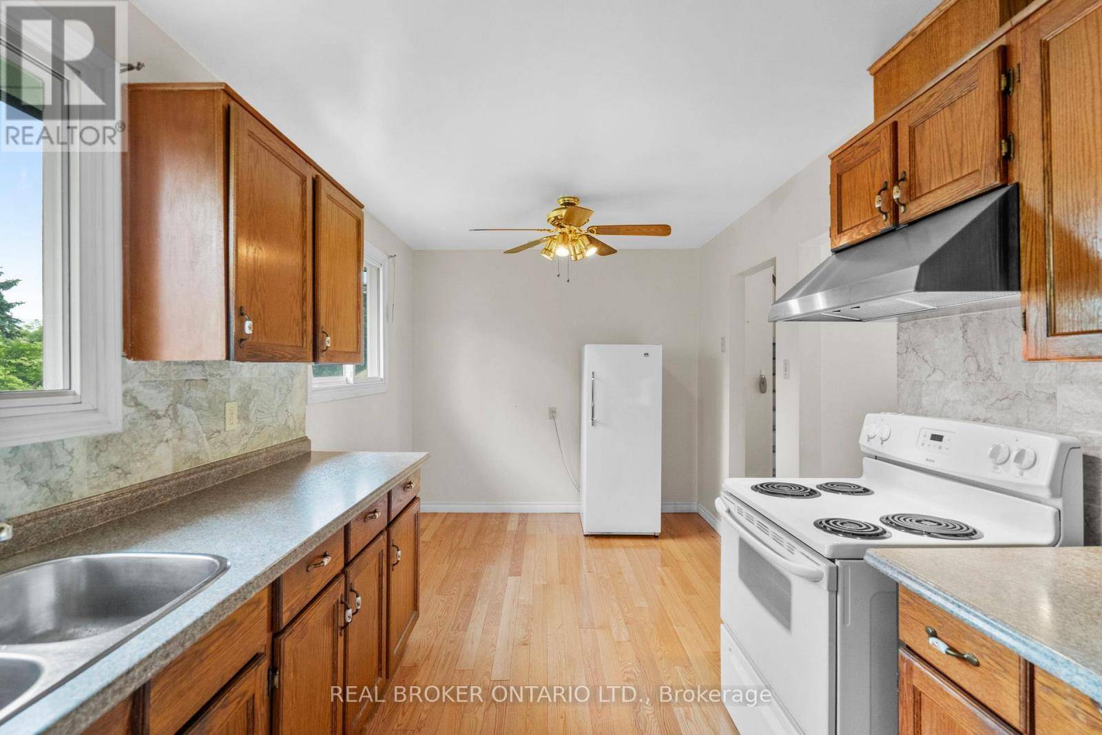 Brampton (northgate), ON L6S1V9,6 GREENBRIAR ROAD