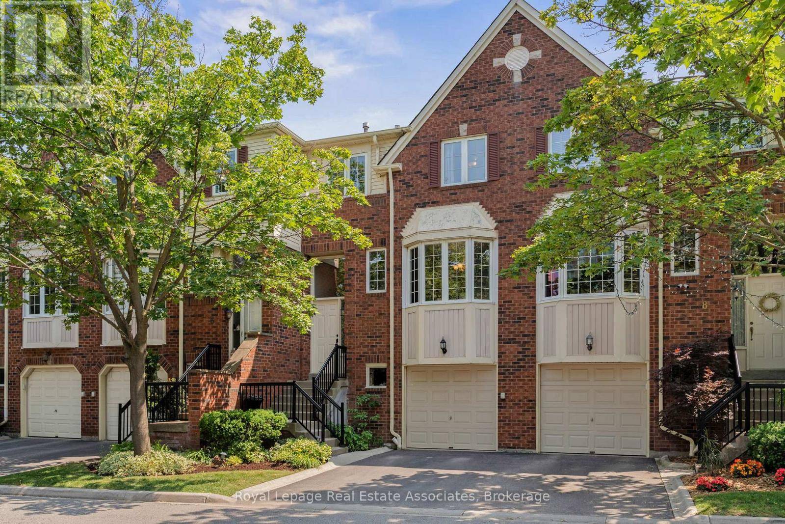 Mississauga (central Erin Mills), ON L5M4X7,4605 Donegal DR #7