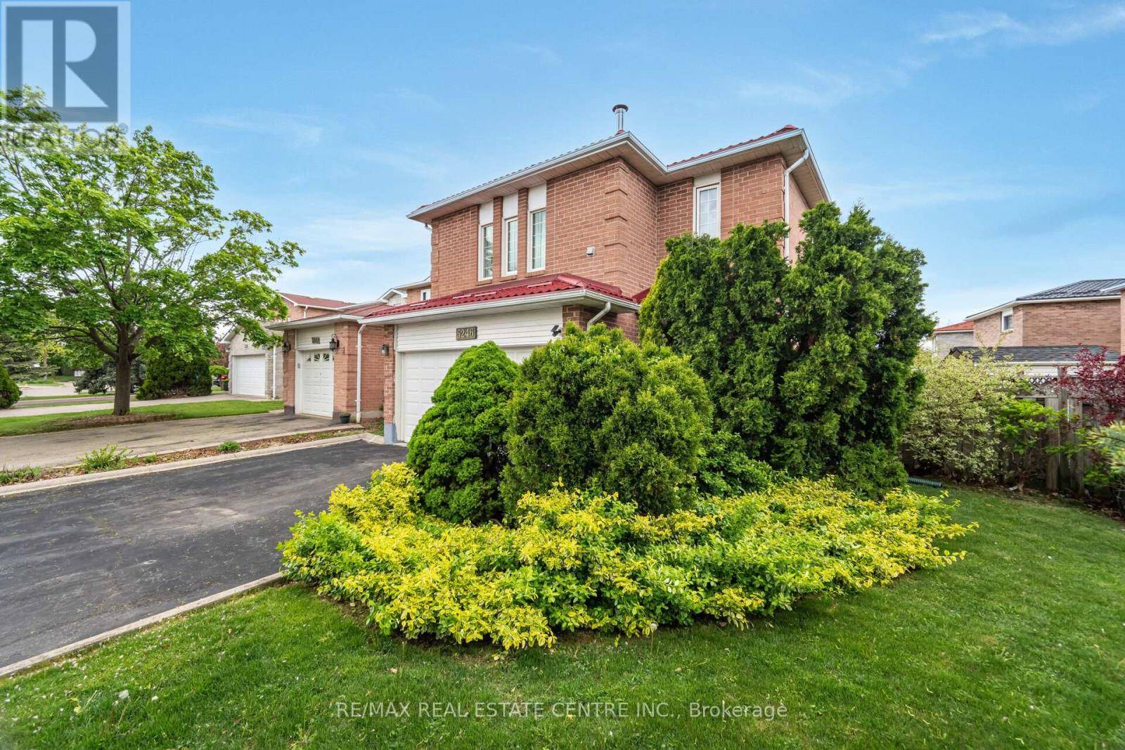 Mississauga (hurontario), ON L5R2W7,5246 PALOMAR CRESCENT