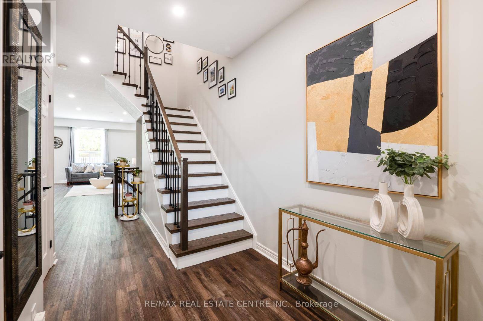 Burlington (orchard), ON L7L7B3,5305 SCOTIA STREET