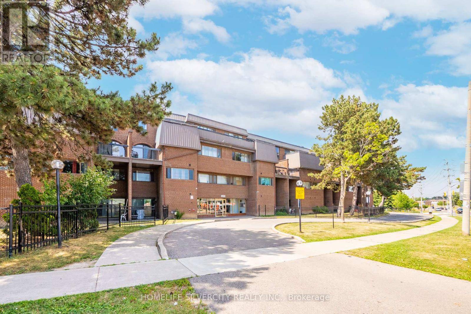 Mississauga (malton), ON L4T3T9,3455 Morning Star DR #217