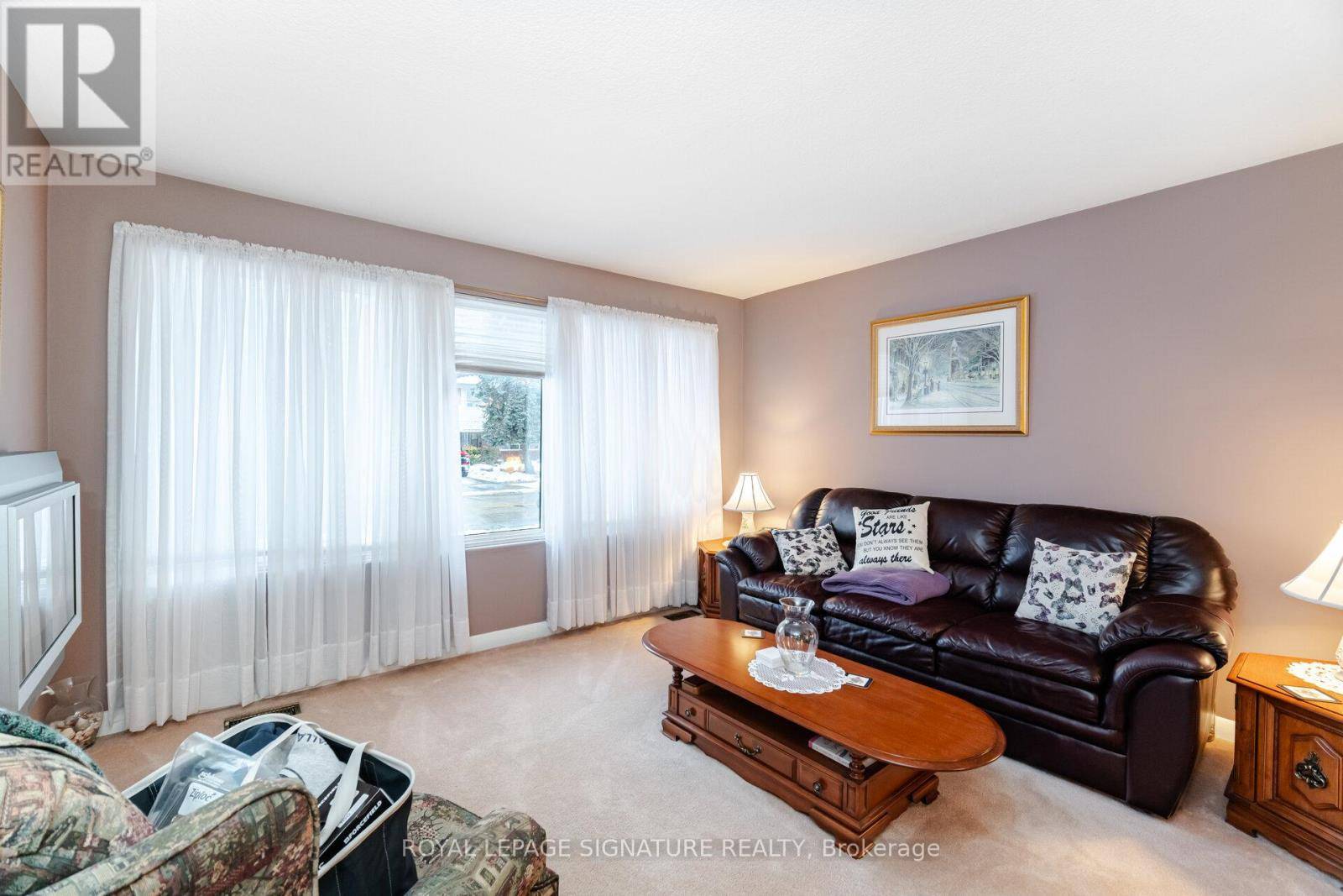 Brampton (brampton East), ON L6W2Y3,5 STERNE AVENUE