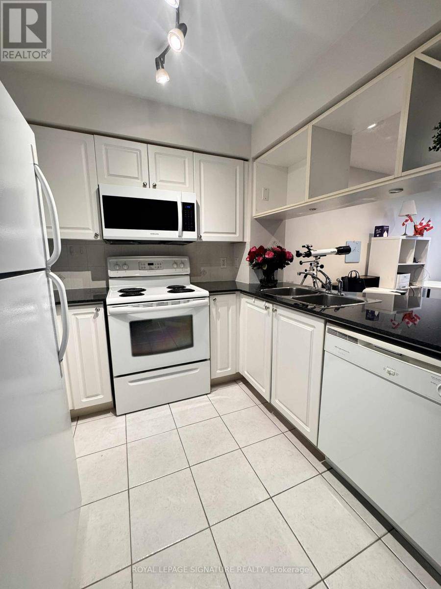 Mississauga (city Centre), ON L5B4M8,4090 Living Arts DR #1707