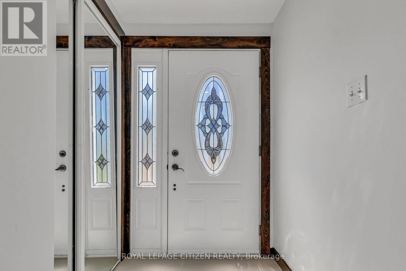 Mississauga (malton), ON L4T3P7,7567 WILDFERN DRIVE