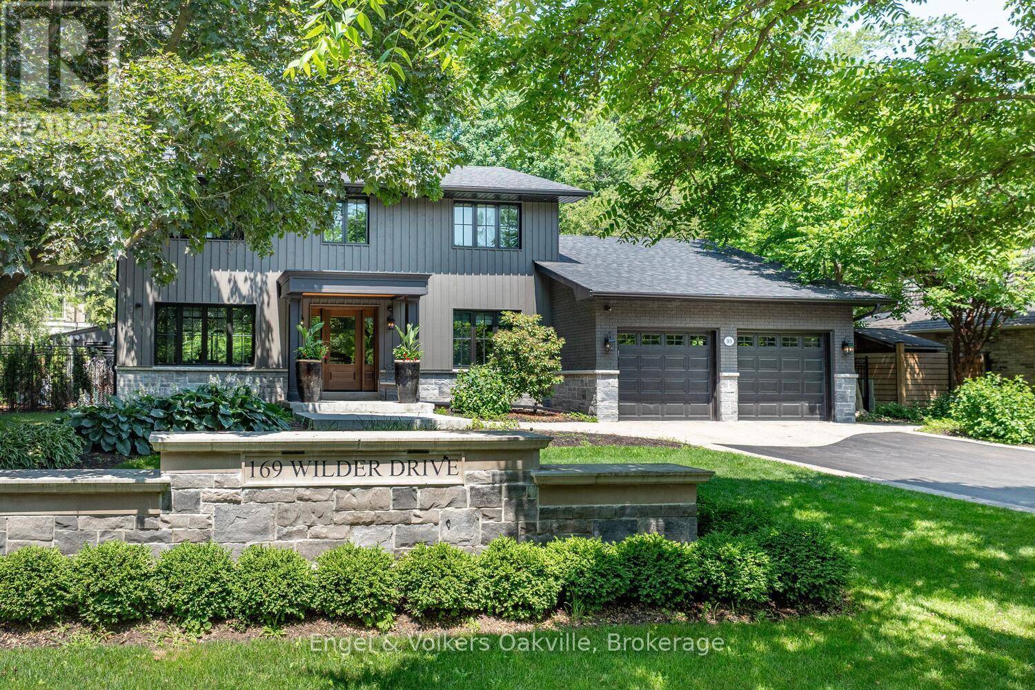 Oakville (sw Southwest), ON L6L5G2,169 WILDER DRIVE